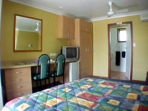Palm Valley Motel - Broome Tourism 0