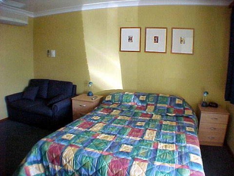 Palm Valley Motel - Broome Tourism 2