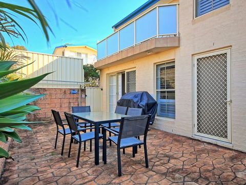 Seaview - Broome Tourism 75