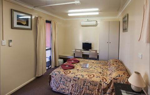 Curtin Springs Wayside Inn - Broome Tourism 17