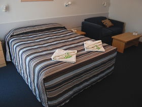 BEST WESTERN Bass And Flinders Motor Inn - Broome Tourism 0