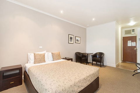 Sandhurst Motel - Broome Tourism 1