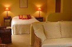 Santa Fe Luxury Bed & Breakfast - Broome Tourism 0