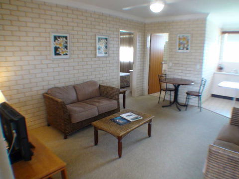 Santa Fe Motel And Holiday Units - Broome Tourism 3