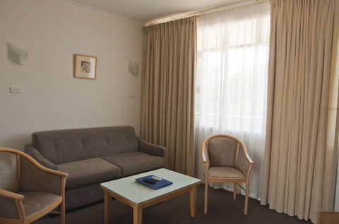 Taft Motor Inn - Broome Tourism 0