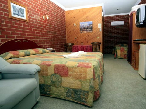 The Elms Motor Inn - Broome Tourism 2