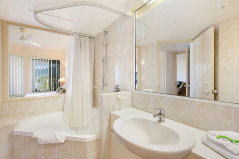 Tropic Towers Apartments - Broome Tourism 12