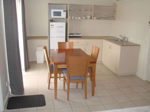 Vine Court Barossa - Broome Tourism 0