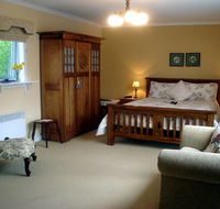 Walton House BB - Broome Tourism