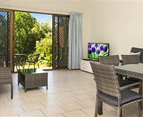 Serenity On Smith - Broome Tourism 1
