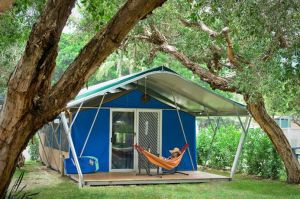Suffolk Beachfront Holiday Park - Broome Tourism 5