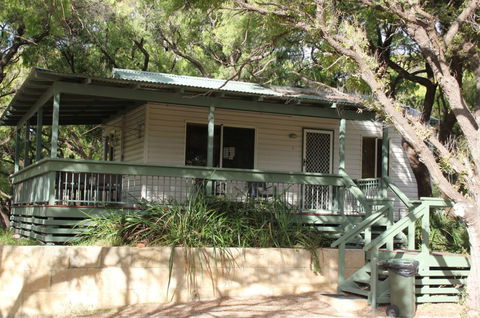 Hamelin Bay Holiday Park - Broome Tourism 6