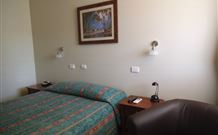 Aromet Motor Inn - Temora - Broome Tourism 0