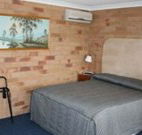 Country Comfort Parkes