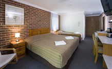 Dolphin Shores - Vincentia - Broome Tourism 6