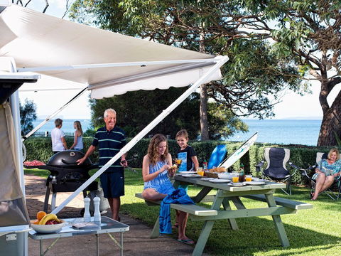 Huskisson Beach Holiday Park - Broome Tourism 4