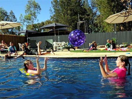  Broome Tourism