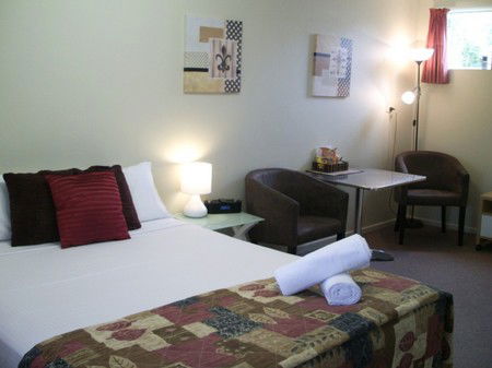 Chaparral Motel - Broome Tourism 0