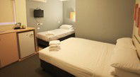 Snooze Inn - Broome Tourism 1