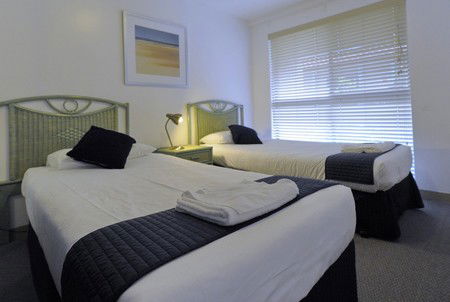Nelson Bay Breeze Resort - Broome Tourism 1