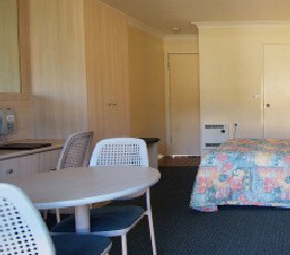 Zig Zag Motel - Broome Tourism 1