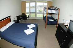 Lake Jindabyne Hotel Motel - Broome Tourism 0