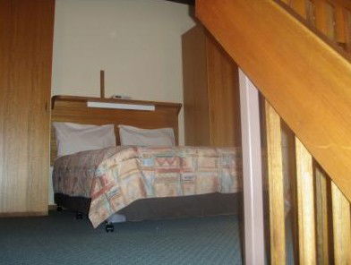 Alpine Gables Motel - Broome Tourism 0