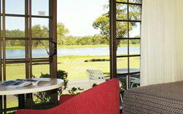 Best Western Lakeside Lodge Motel - Broome Tourism 1