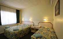 Wattle Tree Motel - Cootamundra - Broome Tourism 1