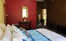 Skywatch Observatory Domestays - Broome Tourism 3