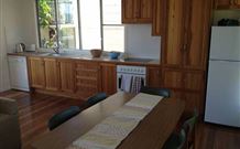 Silky Oak Cottage - Broome Tourism 6