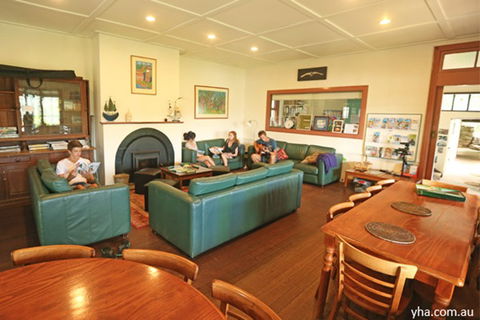 Sydney - Pittwater YHA - Broome Tourism 6