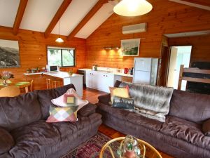 Siver Cabin - Broome Tourism 7