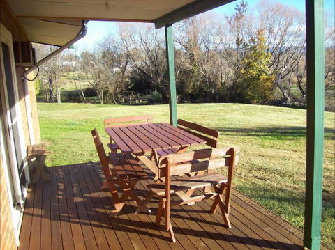 Colonial Inn Guest Rooms - Broome Tourism 6
