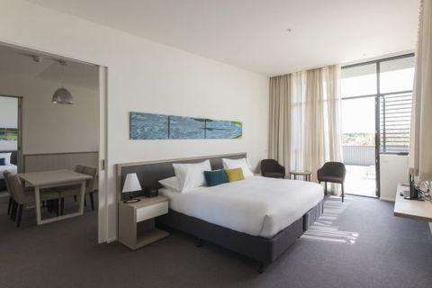 Flinders Hotel - Broome Tourism 6