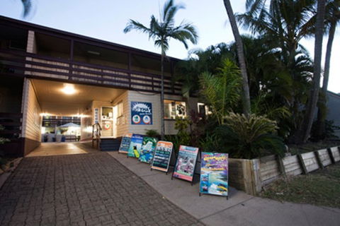 Airlie Beach YHA, Whitsundays - Broome Tourism 0