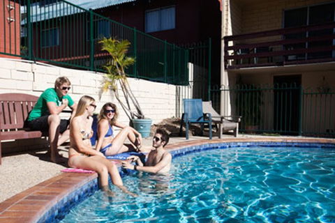 Airlie Beach YHA, Whitsundays - Broome Tourism 6