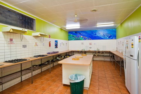 Exmouth YHA - Broome Tourism 3