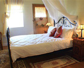 Classique Bed And Breakfast - Broome Tourism 1