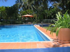 Sunlover Lodge Holiday Units And Cabins - Broome Tourism 1