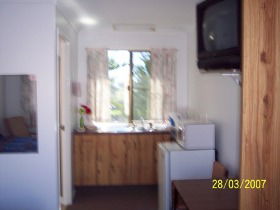 Killarney Sundown Motel And Tourist Park - Broome Tourism 3