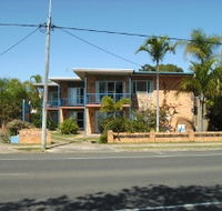 Lisianna Holiday Apartments