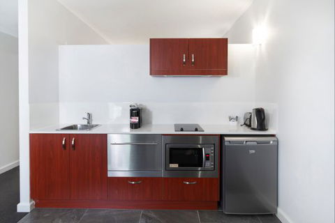 Abode Narrabundah - Broome Tourism 3