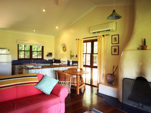 Friday Creek Retreat - Broome Tourism 0