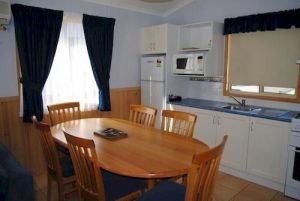 Pleasurelea Tourist Resort - Broome Tourism 0