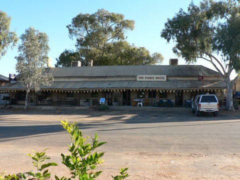 The Family Hotel - Broome Tourism 1