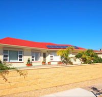 Christies Cottage for holidays and relocations. - Broome Tourism