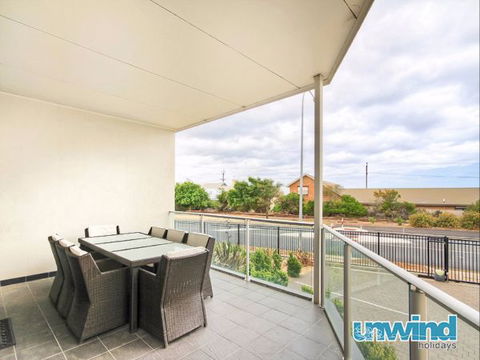 Unwind At Coast On Newell - Broome Tourism 9