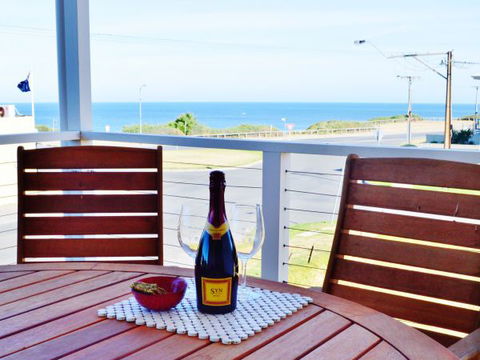 Century 21 SouthCoast: Bayside - Broome Tourism 0