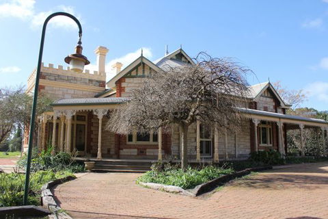 Cockburn House - Broome Tourism 1